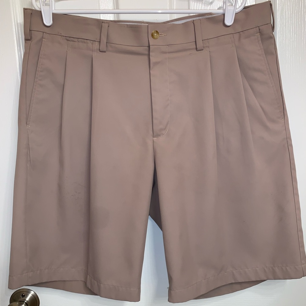 Callaway C-Tech Men’s Tan Khaki Golf Shorts - Size 38 EXCELLENT CONDITION